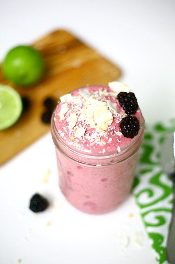Blackberry coconut lime protein smoothie recipe! / Create / Enjoy