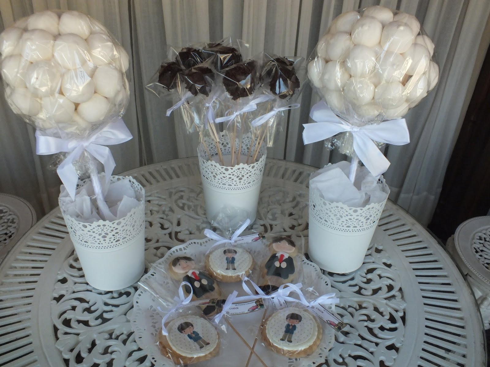 Dulces y algo más Tenerife MESA DULCE PARA LA PRIMERA COMUNIÓN DE CARLOS