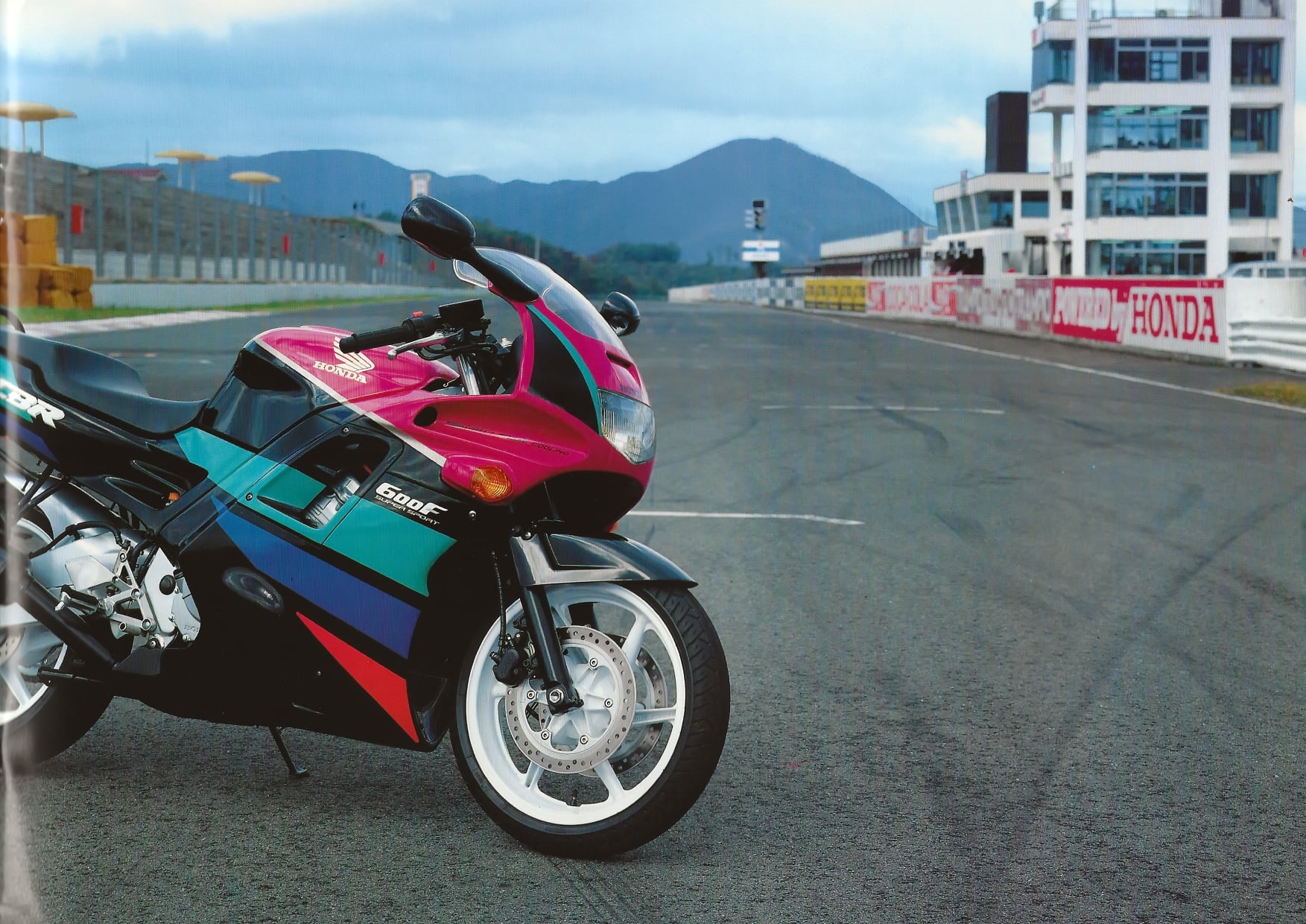 Honda CBR 600 f2 Custom