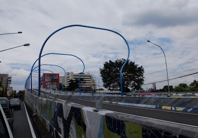 Beginilah Ikon Baru Kebanggaan Bandung yang Hampir Jadi! Tampilan Unik Flyover Antapani Beginilah Ikon Baru Kebanggaan Bandung yang Hampir Jadi! Tampilan Unik Flyover Antapani