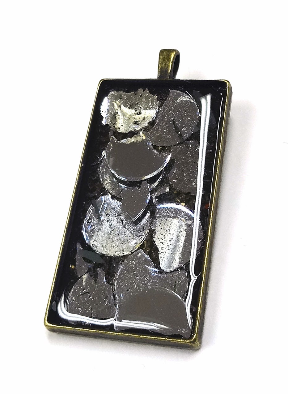 Resin Crafts Broken Mirror in Resin!