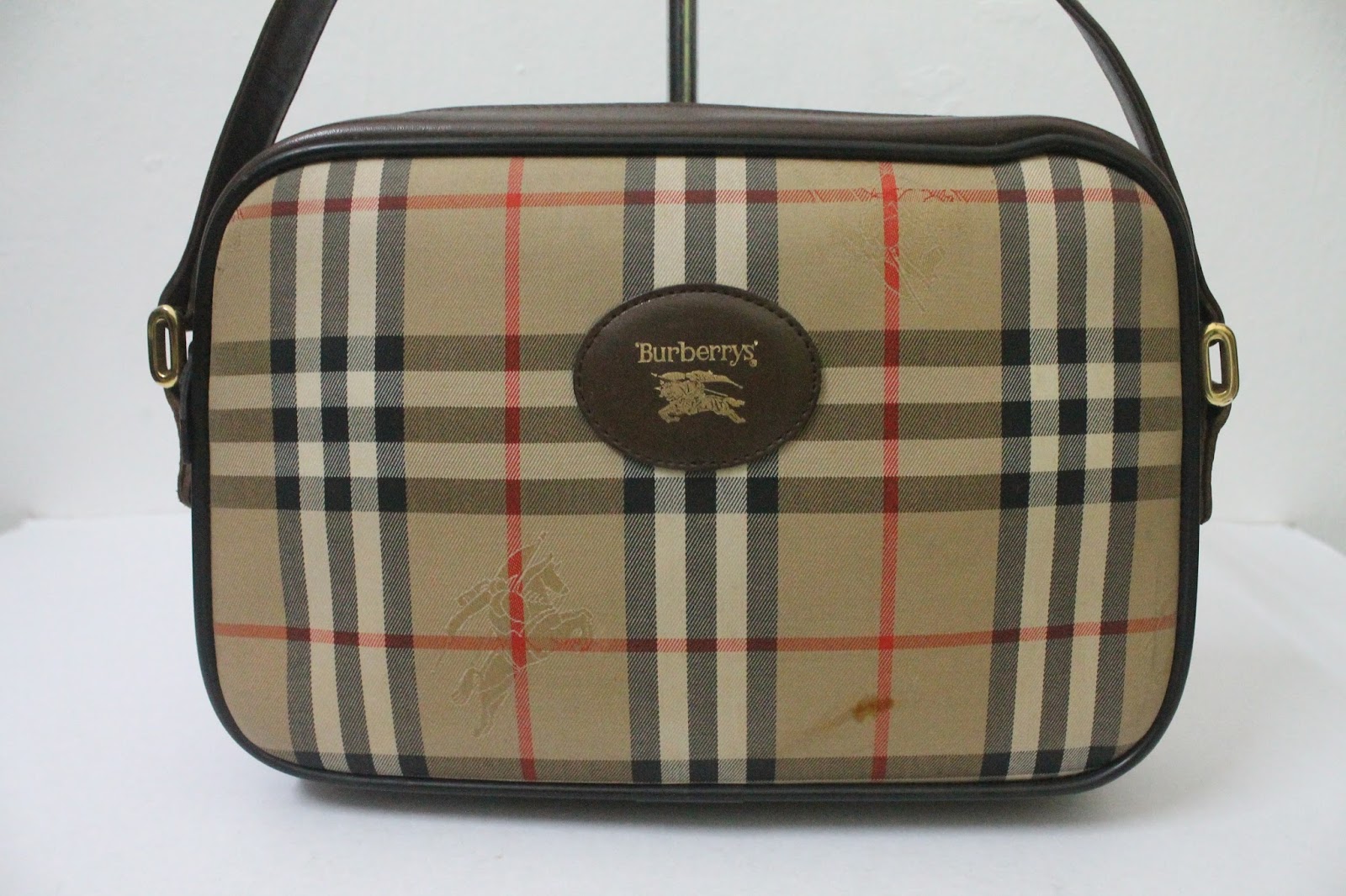 BUNDLEBARANGBAEK Authentic & Vintage BURBERRYS Bag ( SOLD OUT )