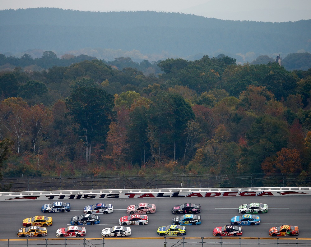 Skirts and Scuffs: Fast Facts Redux: Talladega Superspeedway