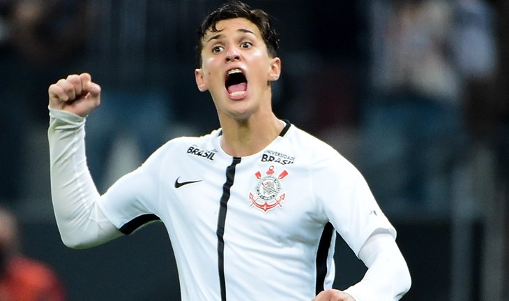 Jogador revelado no Corinthians comete indisciplina e é afastado na Europa