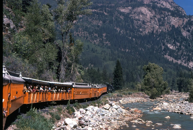 Durango and Silverton Narrow Gauge Railroad coloradoviews.filminspector.com