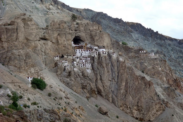 El Monasterio Phugtal, India