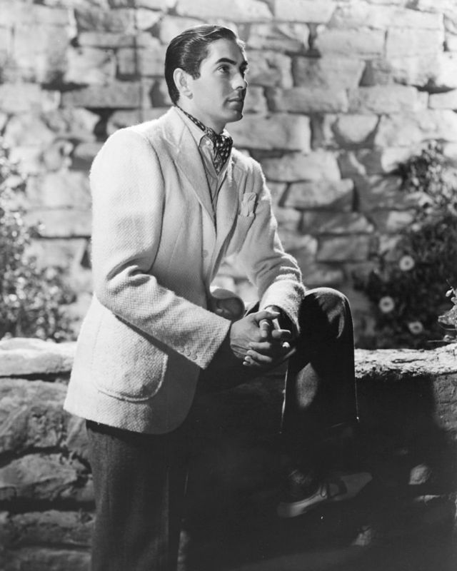 Gorgeous Vintage Portraits of Tyrone Power in the 1930s and 1940s ...