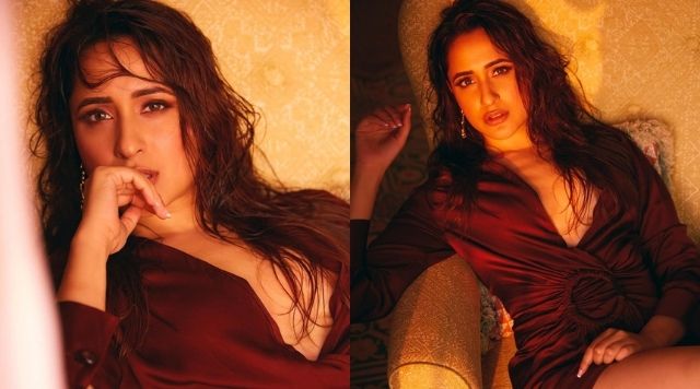 Pragya Jaiswal Talks About 'Lip Kiss On First Day Of Dating', Shares Tempting Hot Photos.