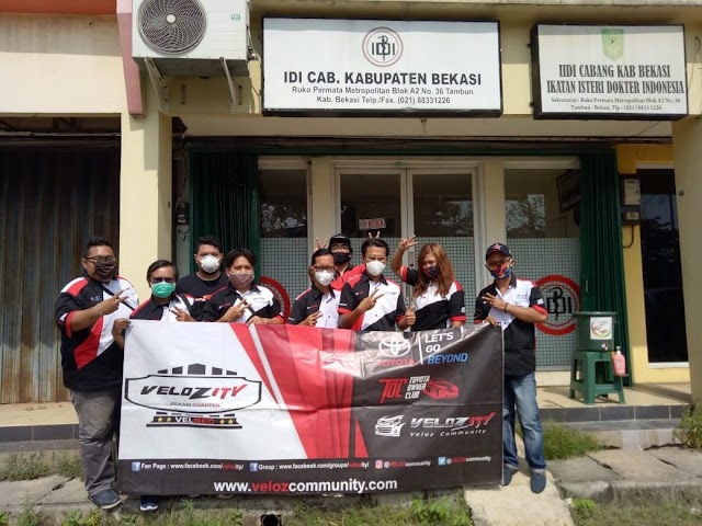 Komunitas Velozity Chapter Bekasi berikan APD pada perwakilan Ikatan Dokter Indonesia (IDI)  Bekasi