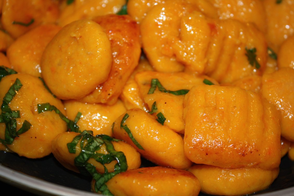 dies´und das und süsse Sachen...: Kürbis-Gnocchi in Basilikum-Butter
