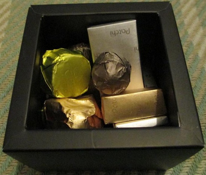 FOODSTUFF FINDS Patchi Chocolate Selection Box (Harrods) [By cinabar]