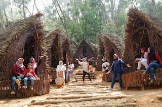 Lokasi Wisata Rumah Hobbit Mangunan, Wisata ala Negeri Donggeng Lokasi Wisata Rumah Hobbit Mangunan, Wisata ala Negeri Donggeng