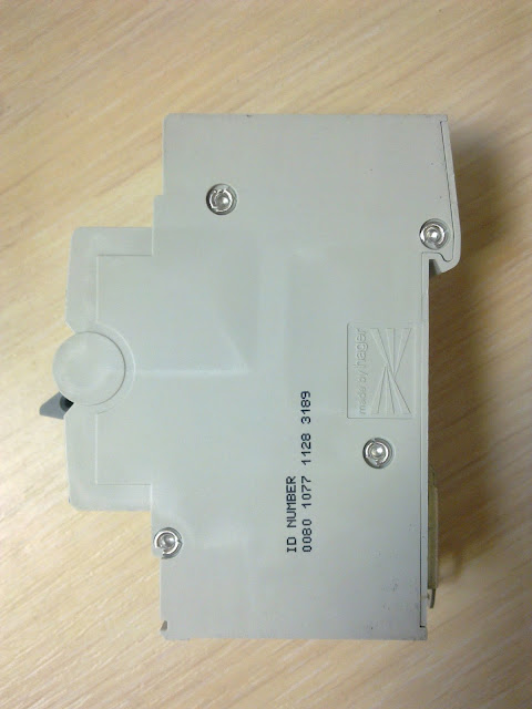 Дифференциальный автоматический выключатель Hager AC916J