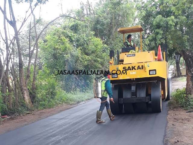 Jasa Aspal Jalan Hotmix Murah Terkemuka di Jakarta Bogor Depok Tangerang BSD City Serpong Bekasi dan Jawa Barat Harga Mulai Rp50.000 per Meter