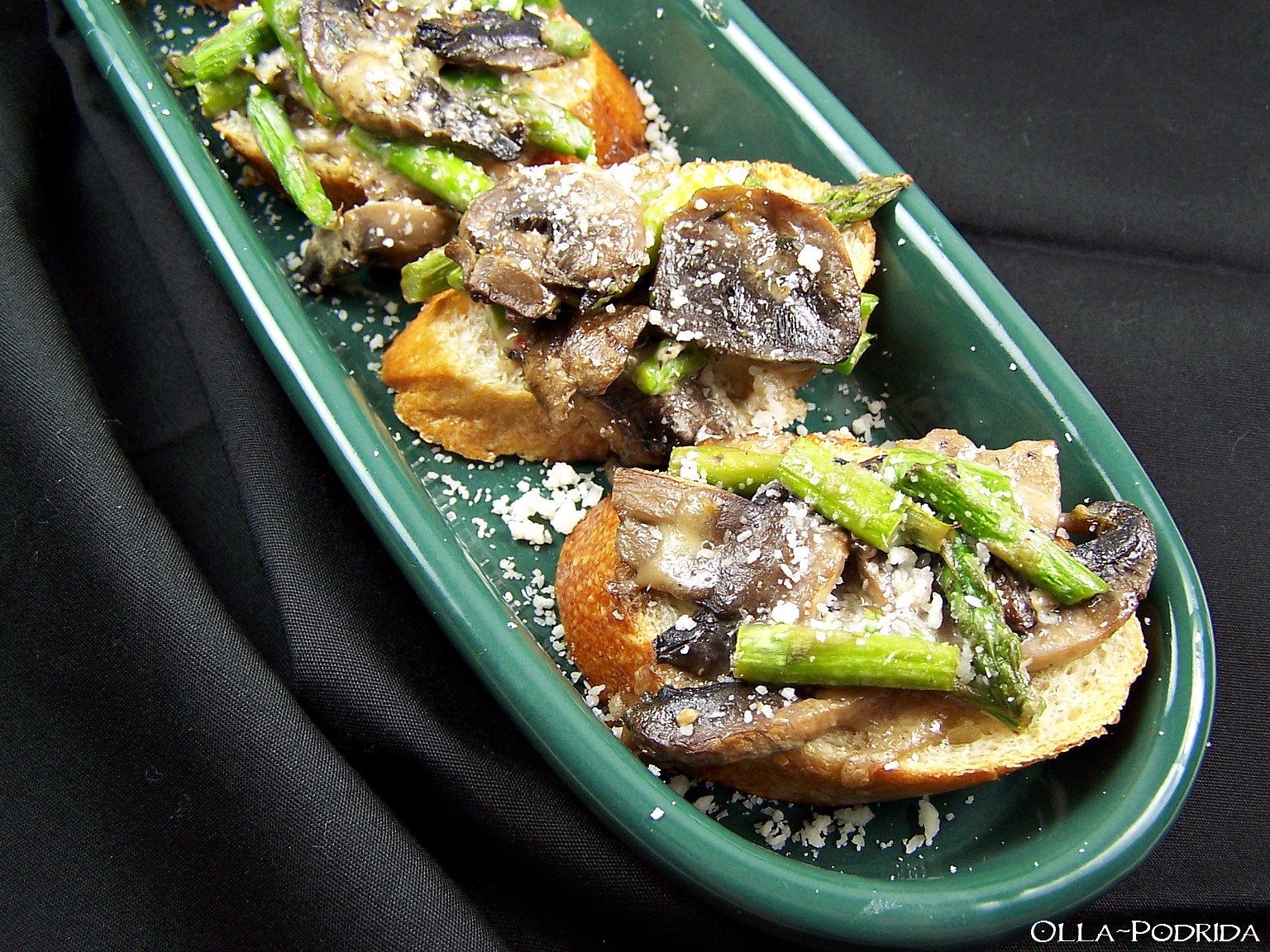 OllaPodrida Asparagus and Mushroom Tarts