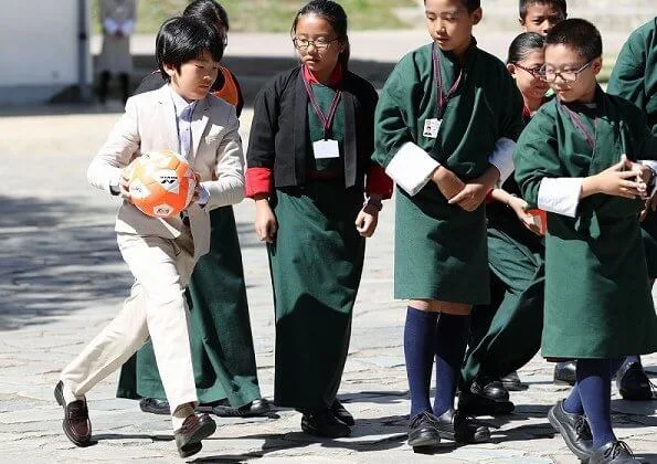 Crown Prince family visited Changangkha Middle Secondary School