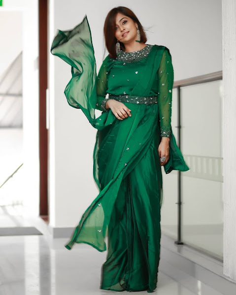 Actress Ramya Nambeesan Stylish saree Photoshoot