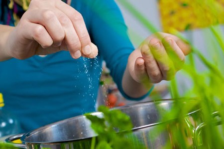 Những mẹo vặt nấu ăn bạn cần phải biết Những mẹo vặt nấu ăn bạn cần phải biết