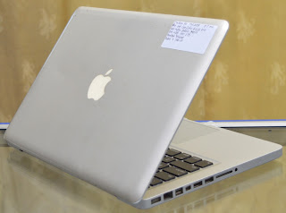 MacBook Pro 13-inchi Core2Duo di Malang