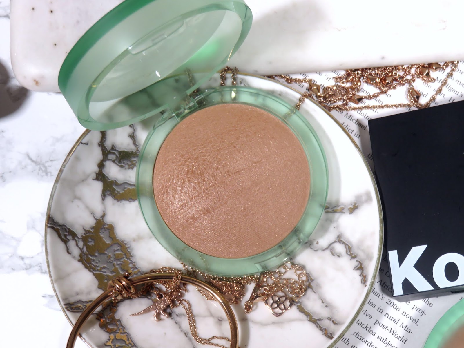 Kosas The Sun Show Moisturizing Baked Bronzer Review and Swatches