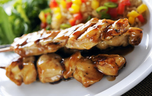 Recette du Poulet satay à la sauce cacahuète