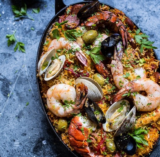 Skillet Grilled Seafood and Chorizo Paella #dinner #food