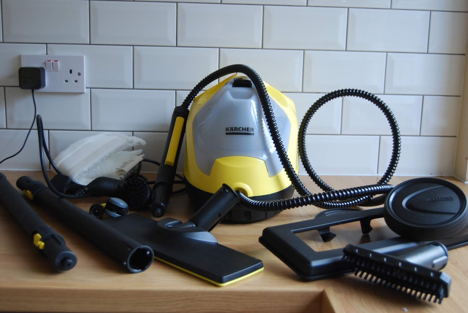 Chic Geek Diary: Kärcher SC 4 EasyFix Premium Steam Cleaner - Review