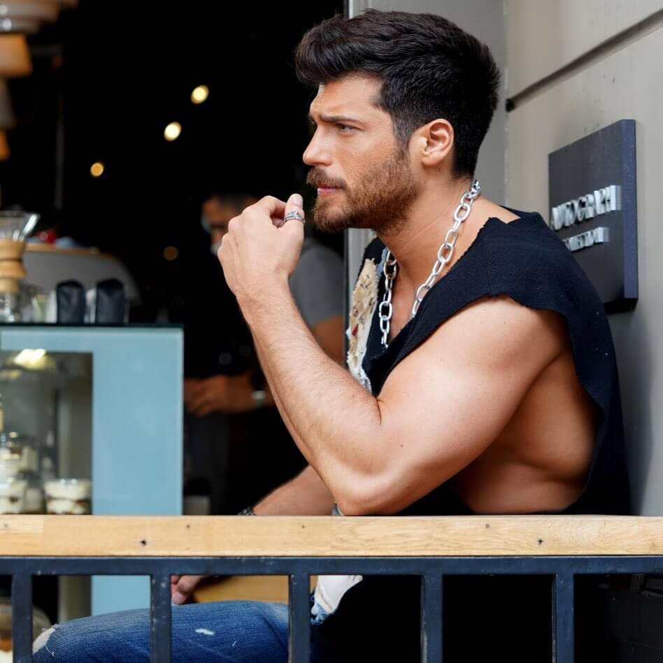 Bay Yanlış Dizisi Can Yaman (Özgür Atasoy) Kimdir, Kaç Yaşında, Boyu