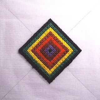 Medallion extended to be a 4-way bargello