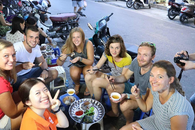 WHAT'S SPECIAL ABOUT VIETNAMESE STREET FOOD?