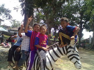 Silaturahim di Kolam Renang Cimelati Jawa-Barat ~ SDIT AL ...