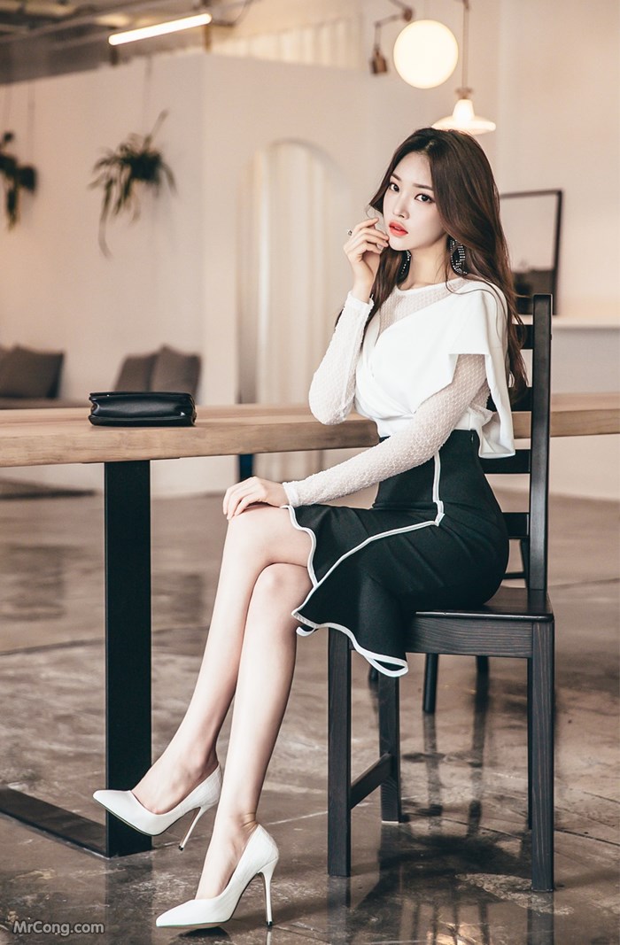 Beautiful Park Jung Yoon in a fashion photo shoot in March 2017 (775 photos) photo 35-16