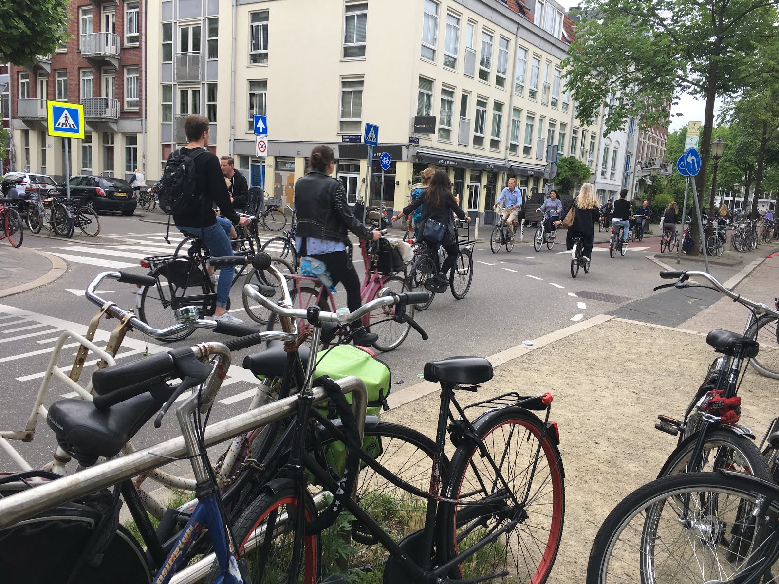 オランダの都市は自転車が主要な交通手段