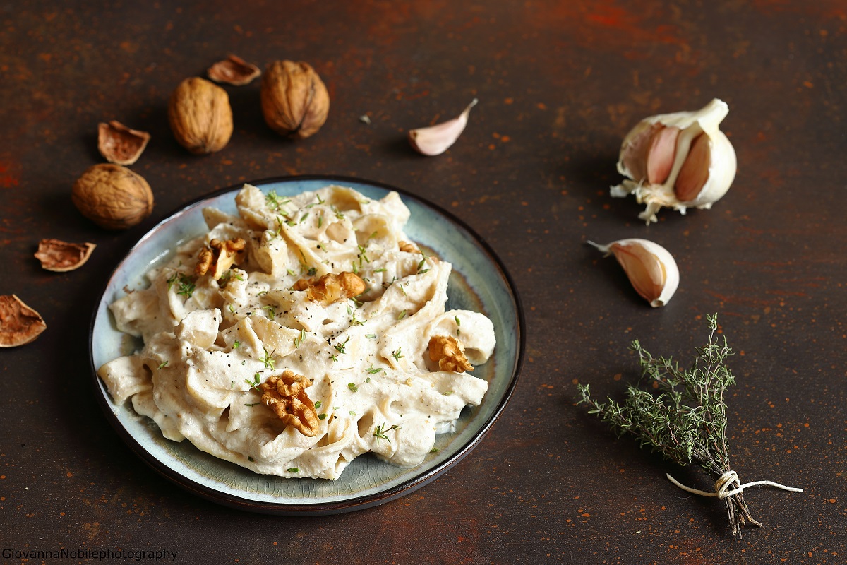 Tagliatelle col pesto di ricotta e noci la cuoca eclettica