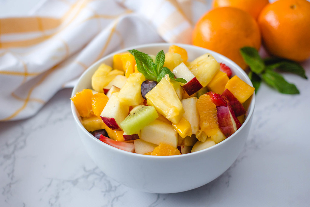Lose weight with fruit diet for a week
