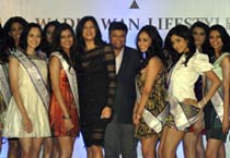 Mala Salariya Sex - Blog For Everybody: Sushmita Sen unveils I Am She finalists