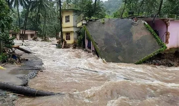  News, Thiruvananthapuram, Kerala, flood,80461 Application cleared for Emergency help 