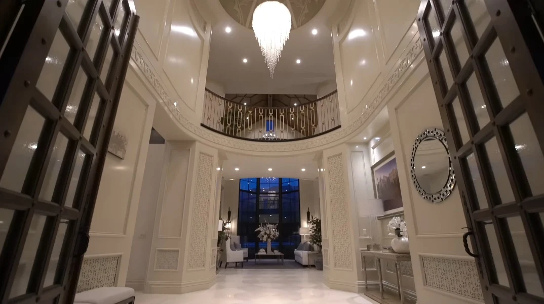58 Interior Photos vs. 18 Dovetail Ln, Bradbury, CA Ultra Luxury Modern Classic Mansion Tour