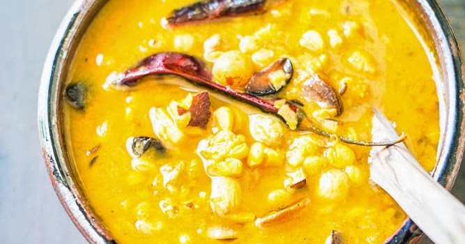 Mix and Stir: Bengali Style Cholar Dal ( Lentils with Coconut and Spices )