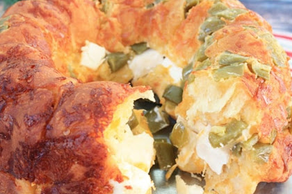 JALAPENO POPPER MONKEY BREAD