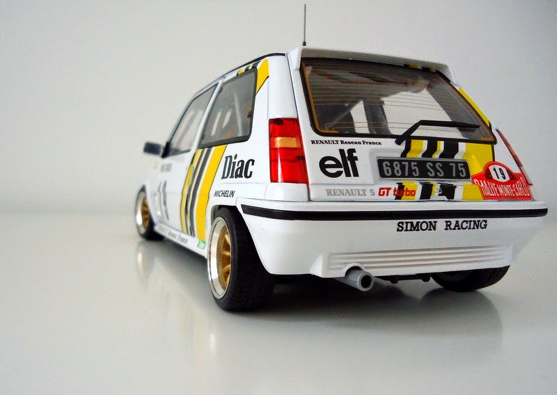 Miniature Universal Hobbies 1/43 – Renault 5 GT Turbo Monte-Carlo 1992, édition Modifiée