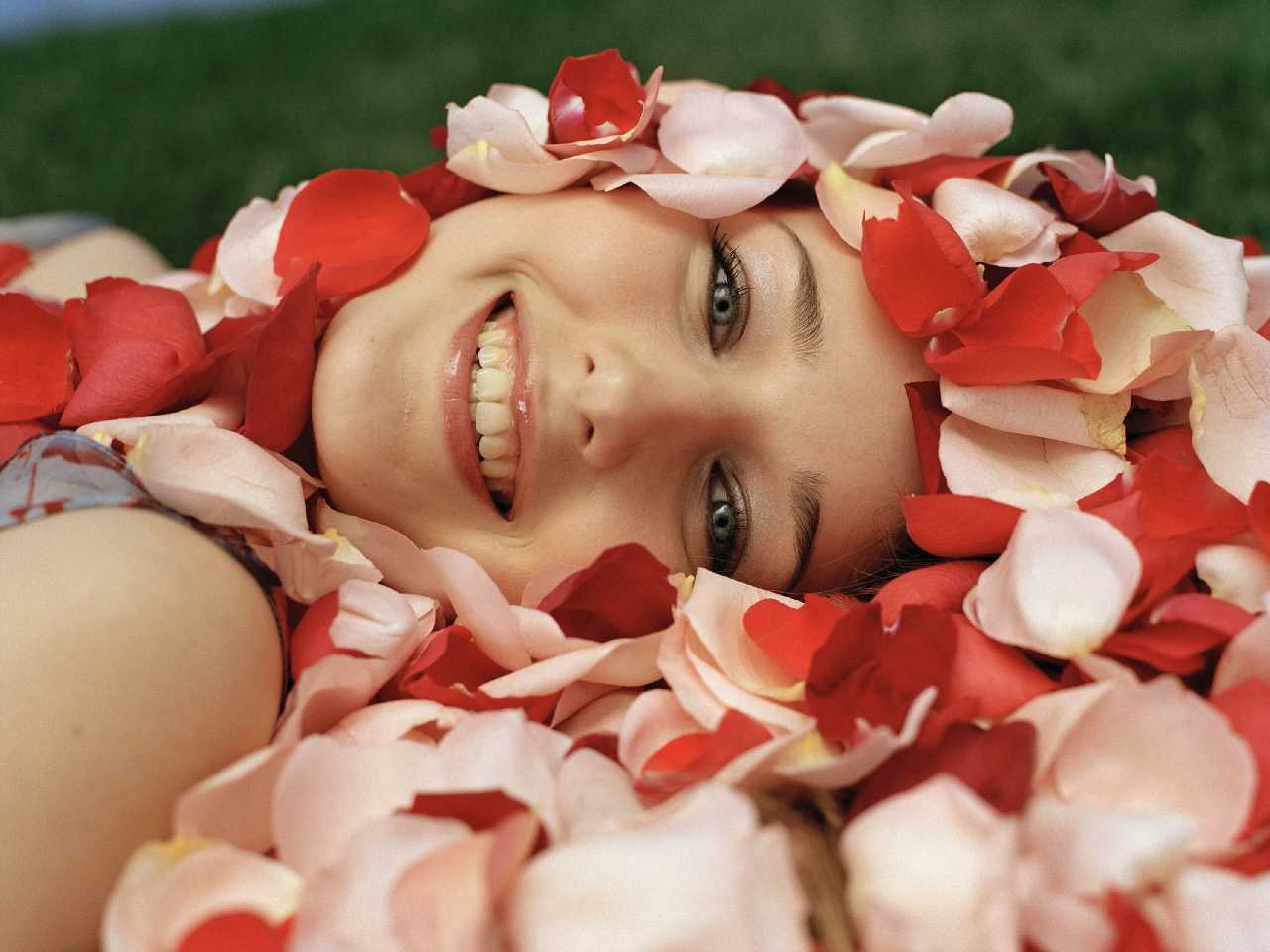 All Wallpapers: Leelee Sobieski