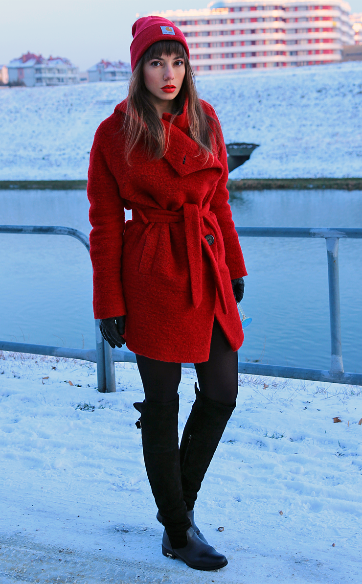 Jointy&Croissanty red wool trench coat