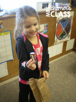 A fun phonics letter sounds literacy activity for the whole class! Students try to guess what is in the Mystery Bag, based on the letter's sound. An engaging and exciting activity that promotes letter sound learning in Kindergarten. #phonics #mysterybags #kindergarten #literacy #alphabet #lettersounds #kindergartenactivities