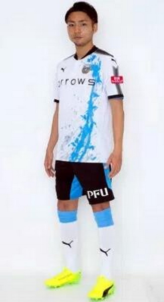 Comprar equipacion de futbol baratas 2019: Camiseta Kawasaki Frontale ...