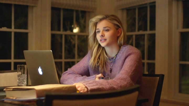 Séries Tv Avec Chloë Grace Moretz Movie and TV Cast Screencaps: Chloë Grace Moretz as Phoebe Zeleny in