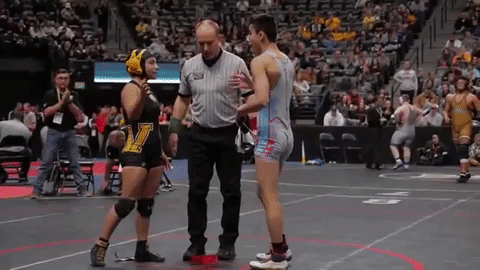 Men Wrestling Women: 2 female wrestlers make history at states