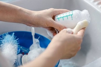 [Top 5] Nước rửa bình sữa loại nào tốt an toàn nhất cho bé