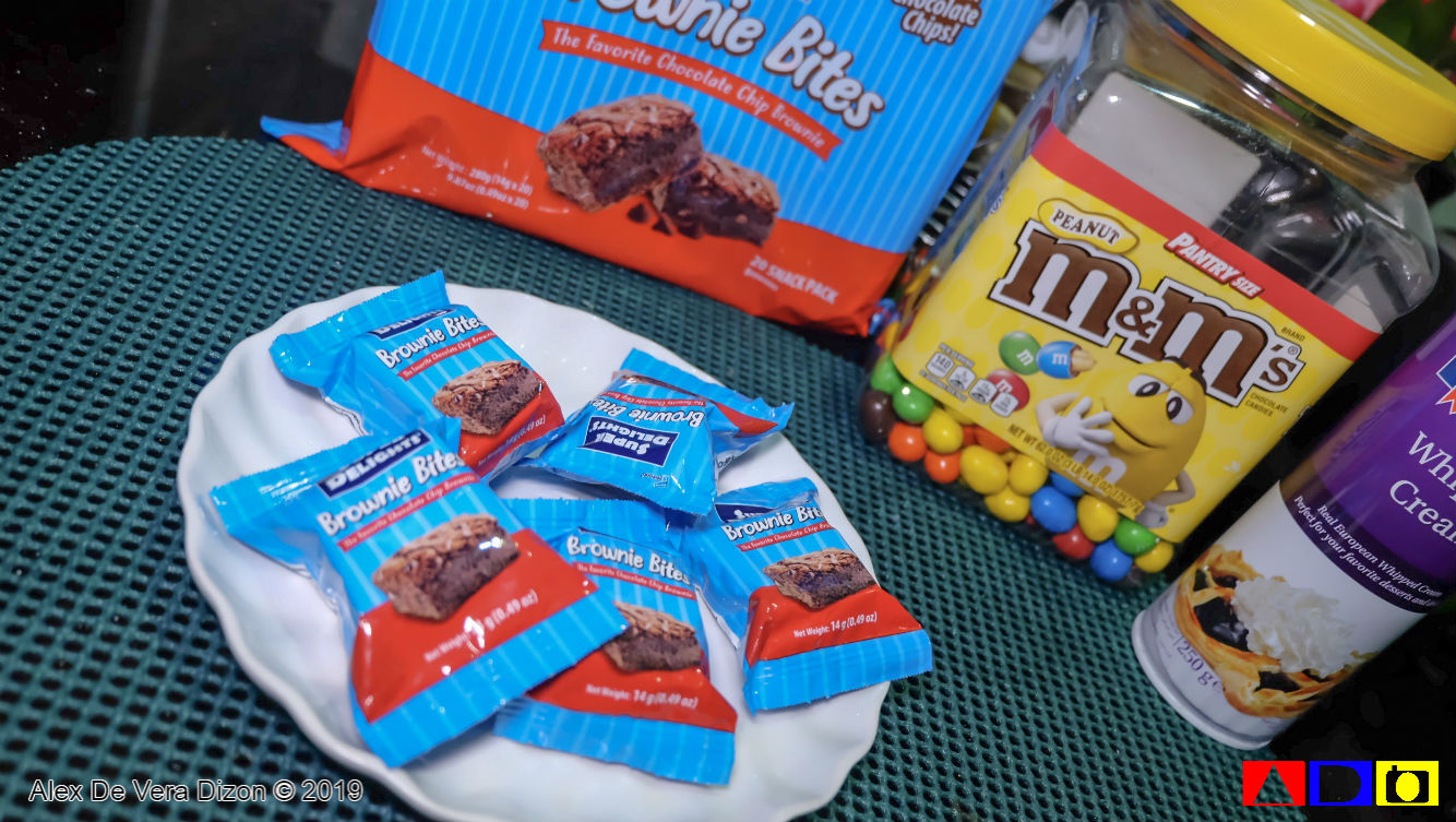 EasyToMake Dessert with Super Delights Brownie Bites Recycle Bin of