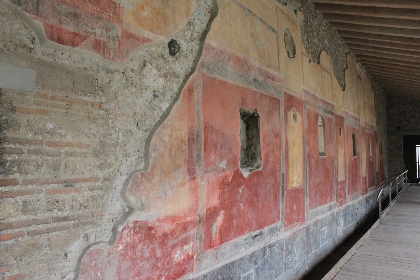 A LA SOMBRA DEL VESUBIO POMPEYA Y HERCULANO (I)